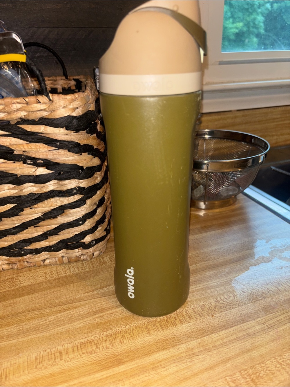 Owala 24 fl oz FreeSip Stainless Steel Insulated Water Bottle - olive a sudden